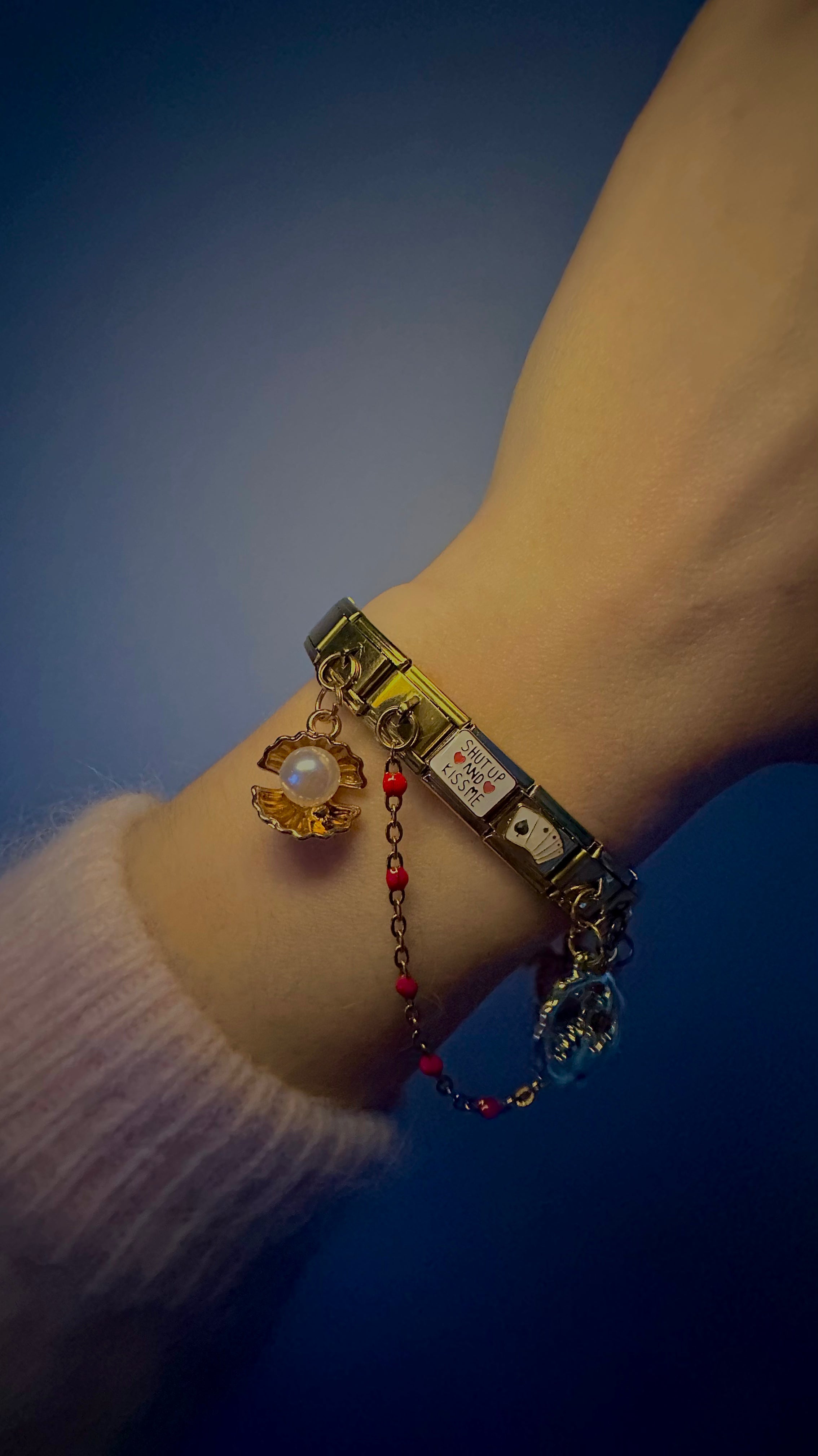 Charm N°1 – Perle Nacrée Élégante – Collection Brise d’Or | Charmy Paris
