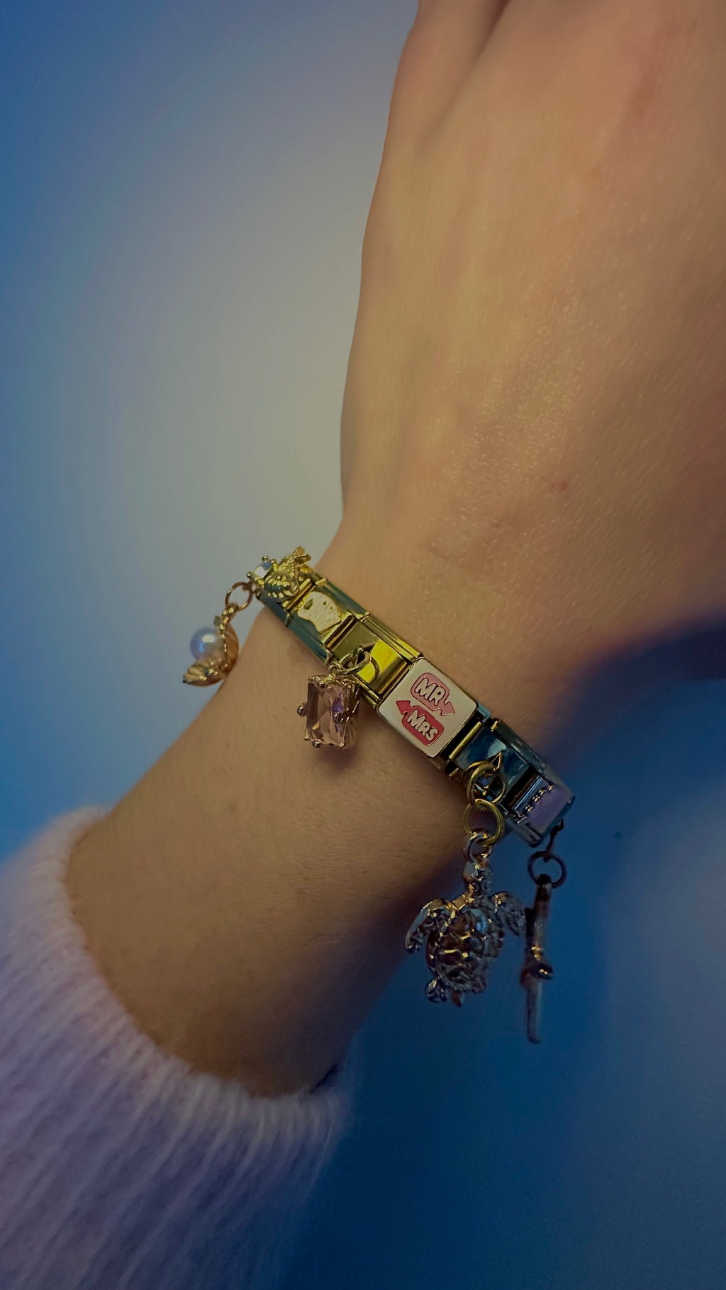 Charm N°3 – “MR & MRS” – Collection Éclats de Rosée | Charmy Paris
