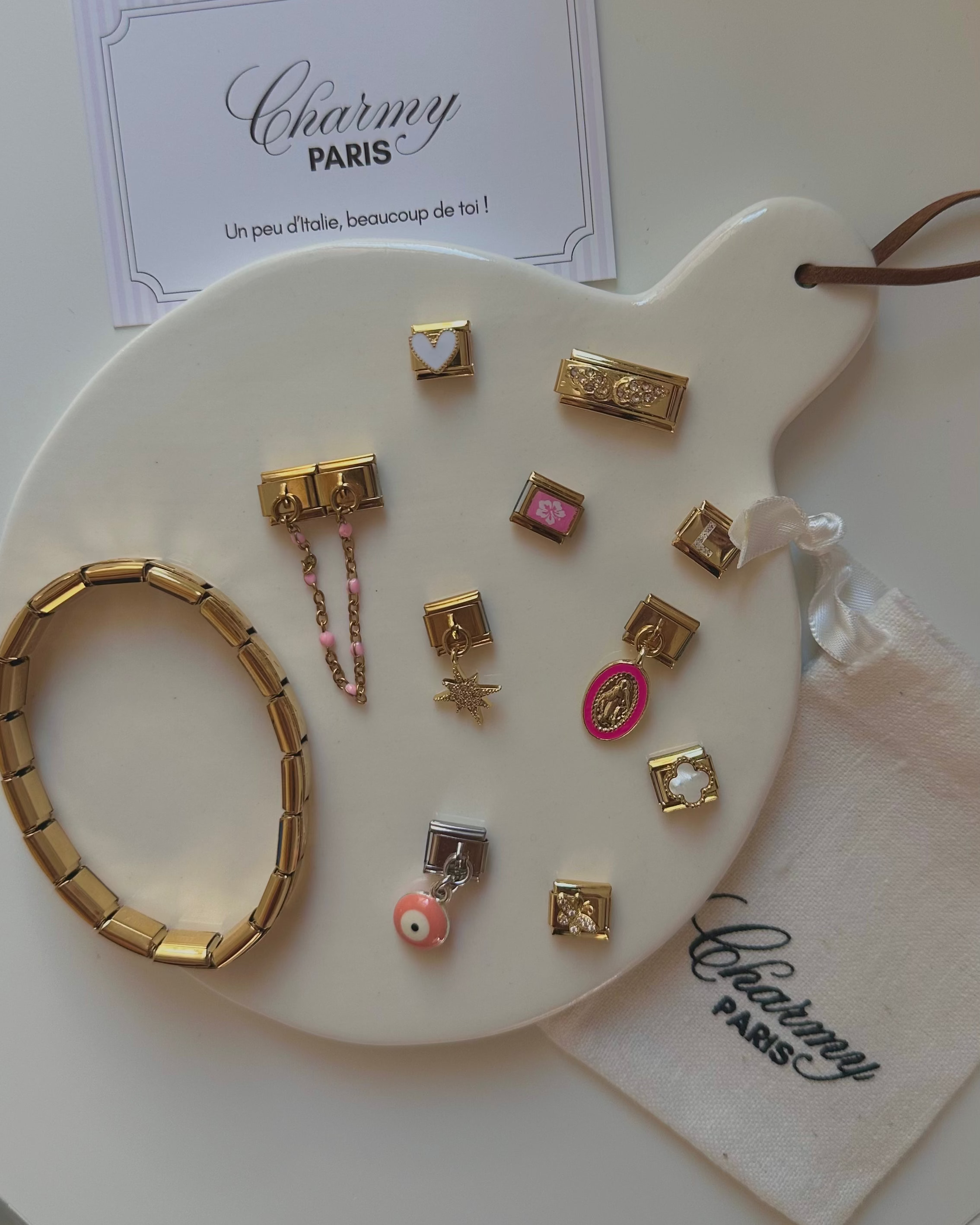 Ailes & Strass